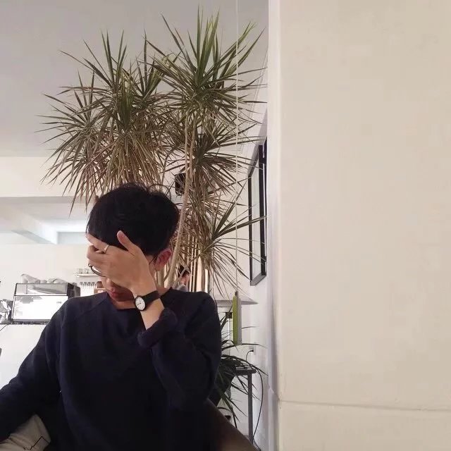 章翰薇承
