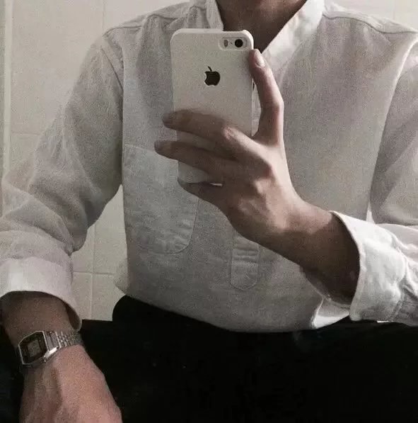 章菊纯航