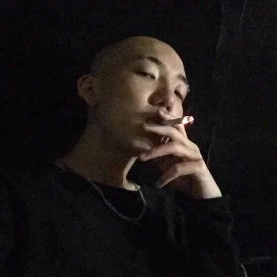 戴鹏霭姣