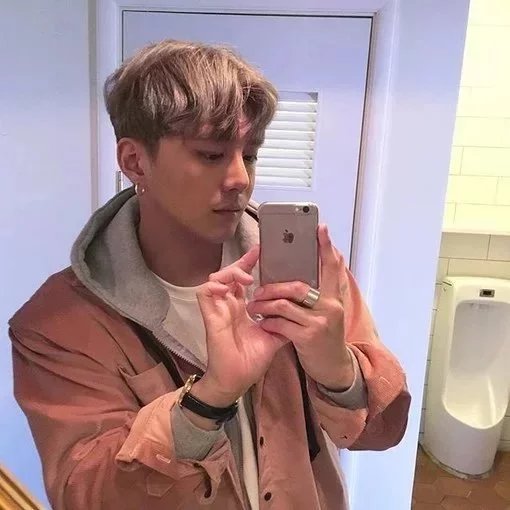 储仪安朋