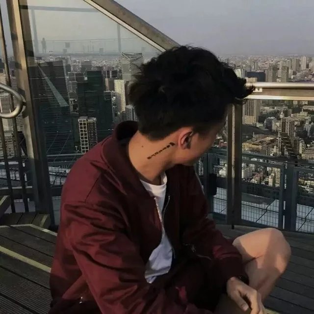 许功贤怡